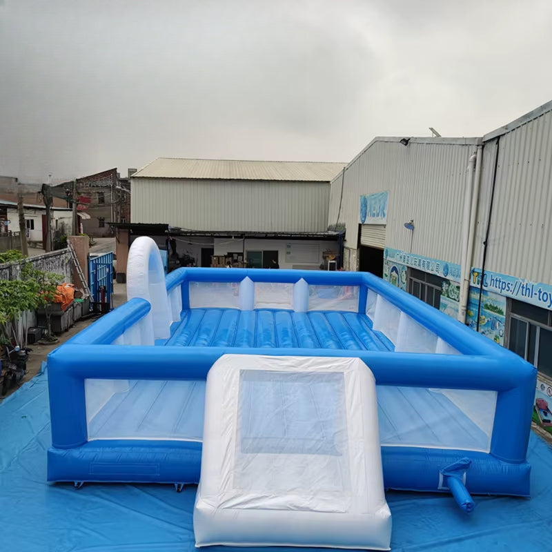 Terrain de football gonflable en savon