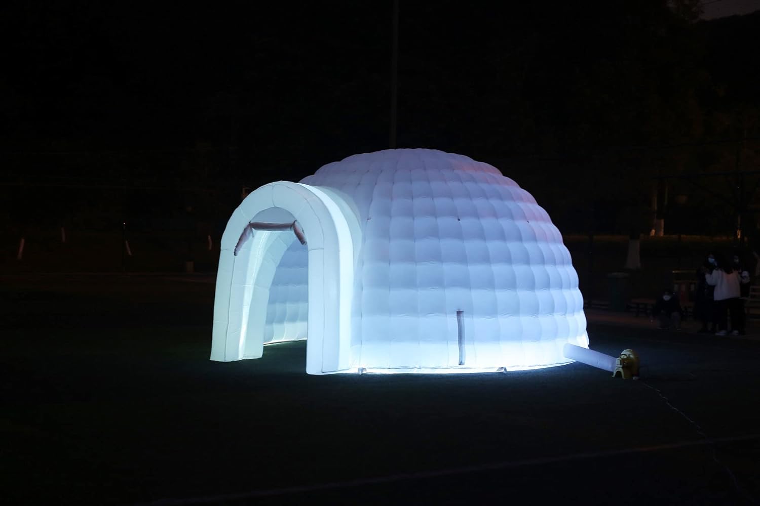 Tente dôme igloo gonflable portable d'extérieur avec éclairage LED pour fête, mariage, événement, camping