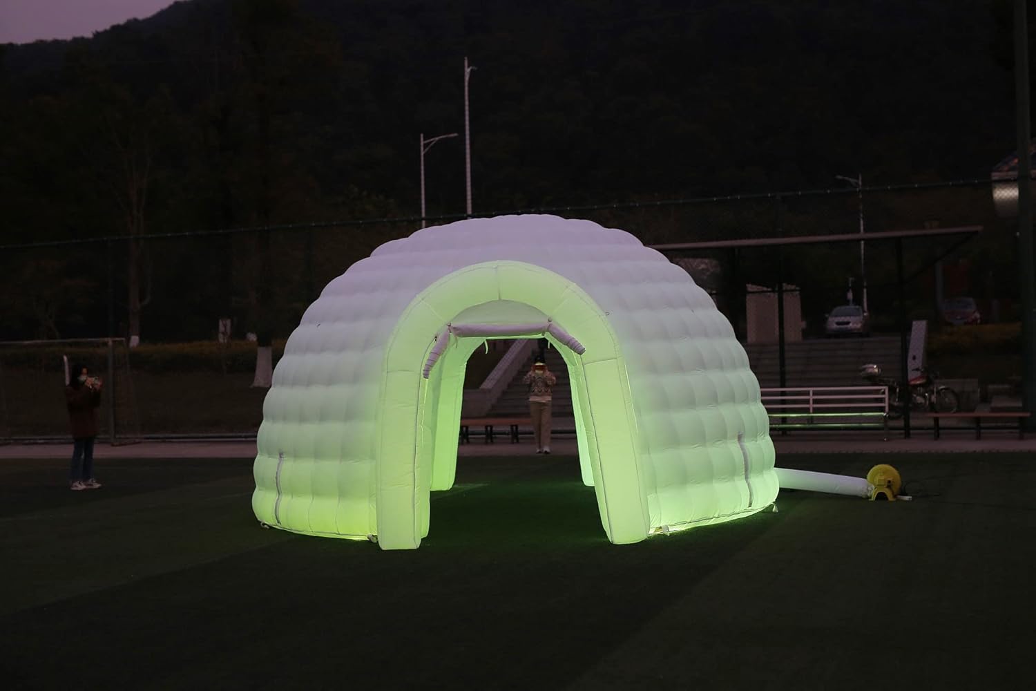 Tente dôme igloo gonflable portable d'extérieur avec éclairage LED pour fête, mariage, événement, camping