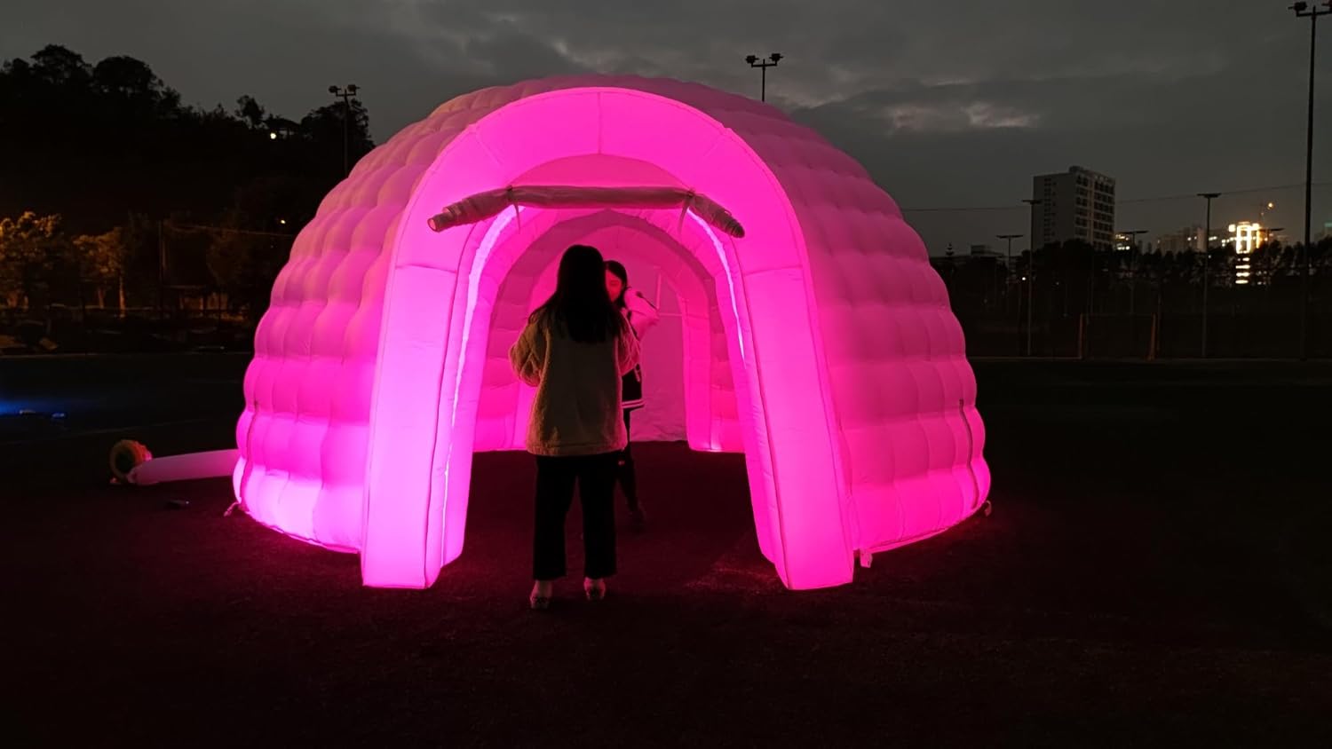 Tente dôme igloo gonflable portable d'extérieur avec éclairage LED pour fête, mariage, événement, camping