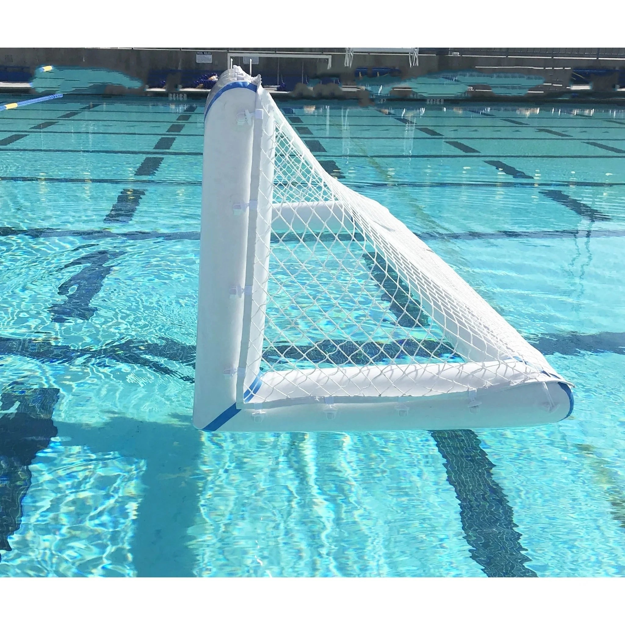 Aufblasbares Wasserballtor für den Pool