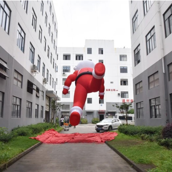 Custom Inflatable Cartoon Santa Decoration