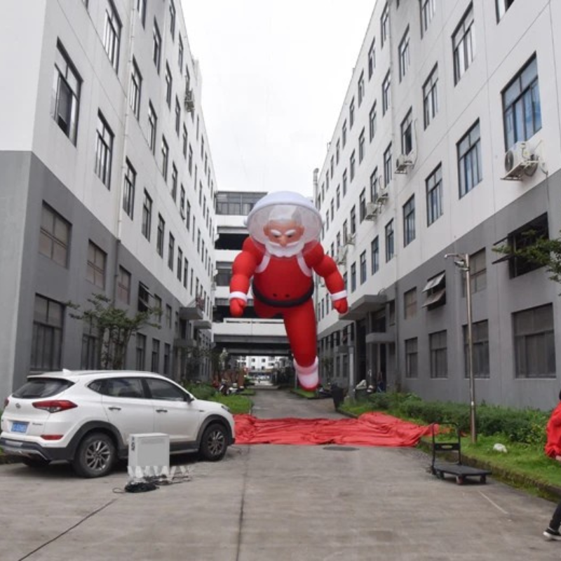 Custom Inflatable Cartoon Santa Decoration