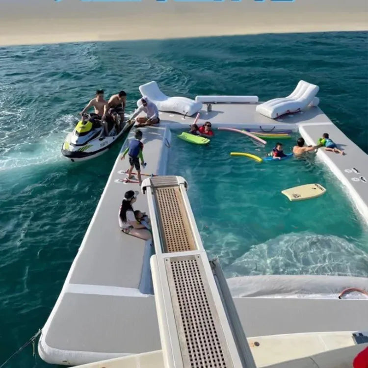 Inflatable Floating Water Park with Net