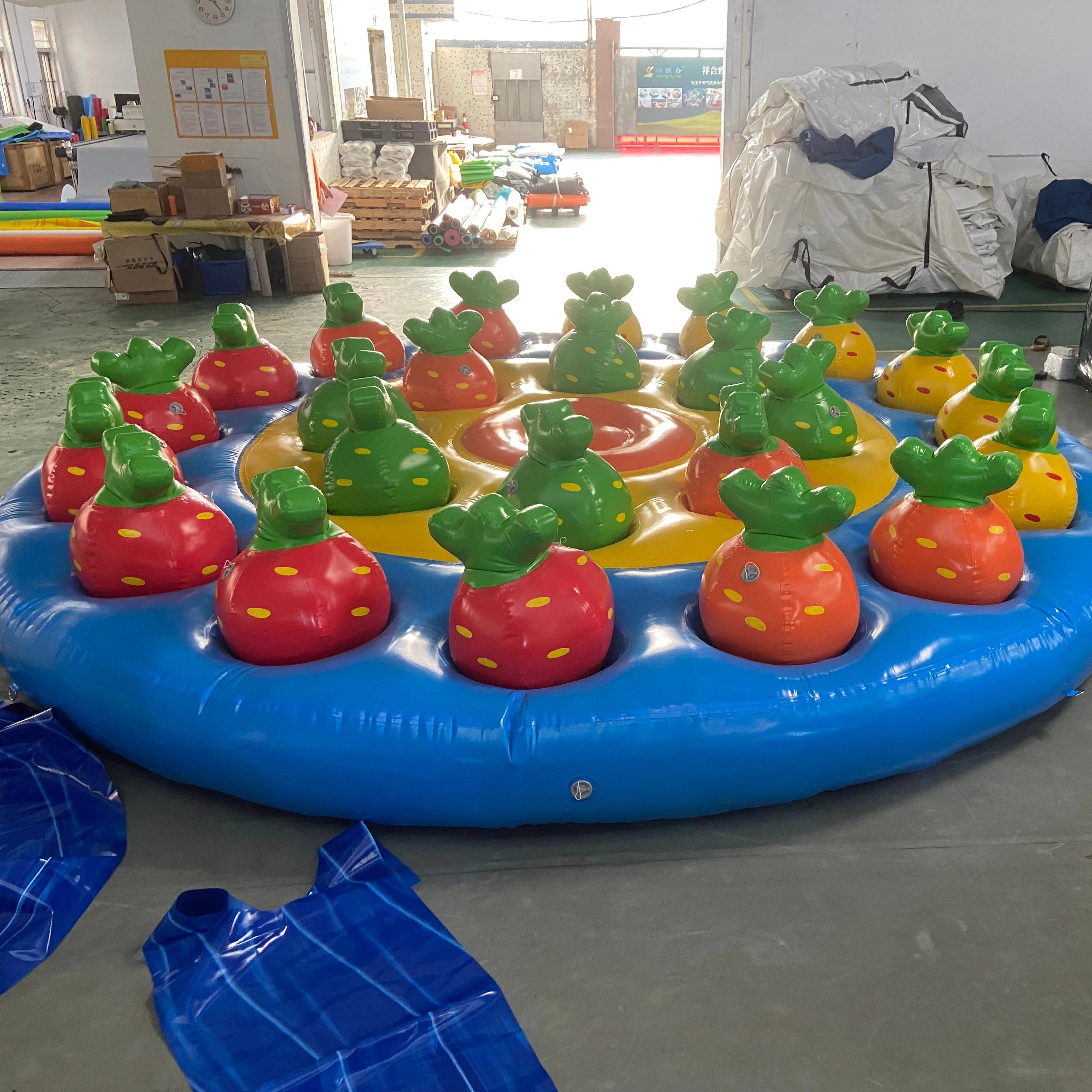 Inflatable Carrot Pulling Game Competitive Inflatable Game 16.5 FT