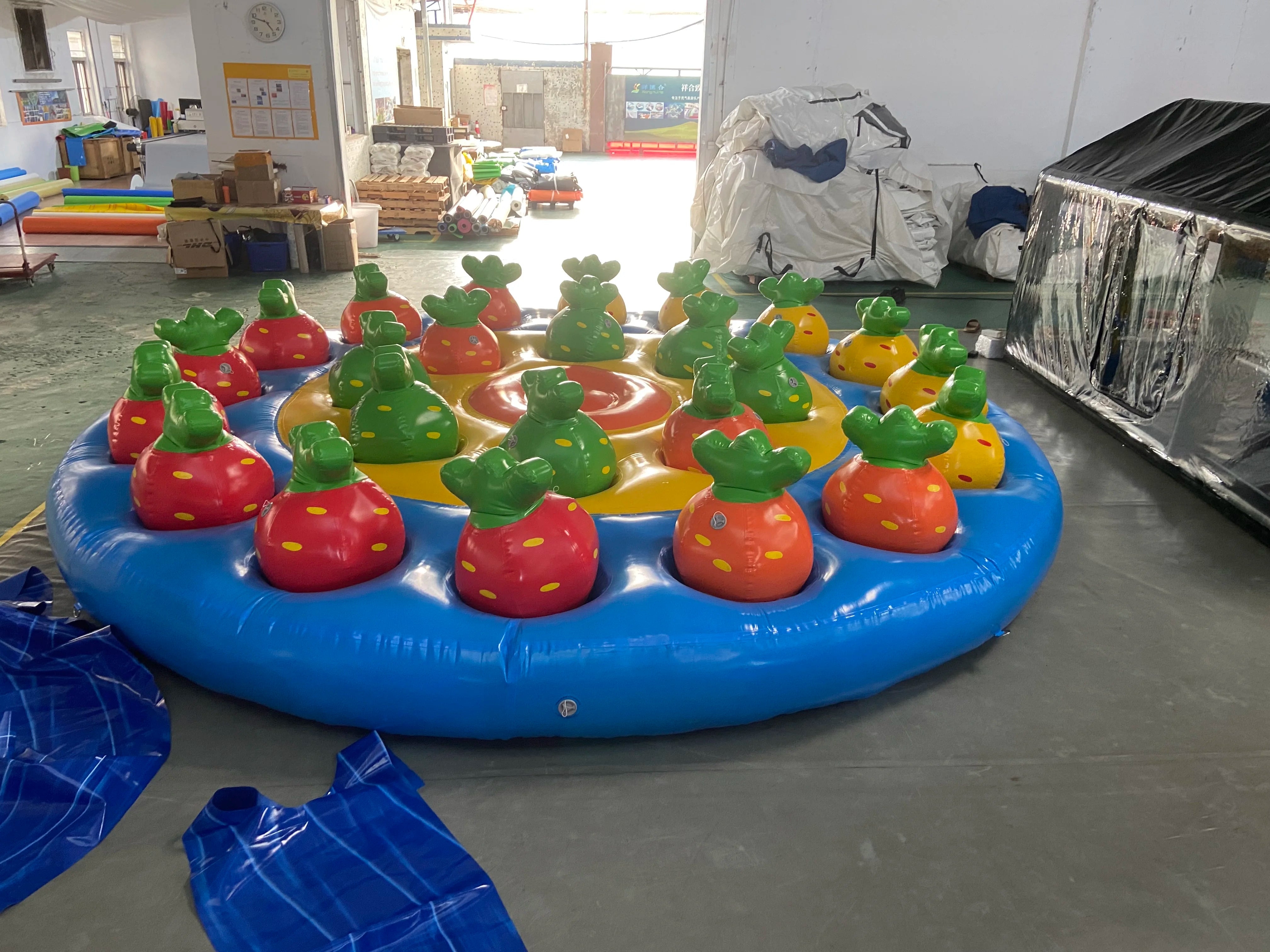 Inflatable Carrot Pulling Game Competitive Inflatable Game 16.5 FT