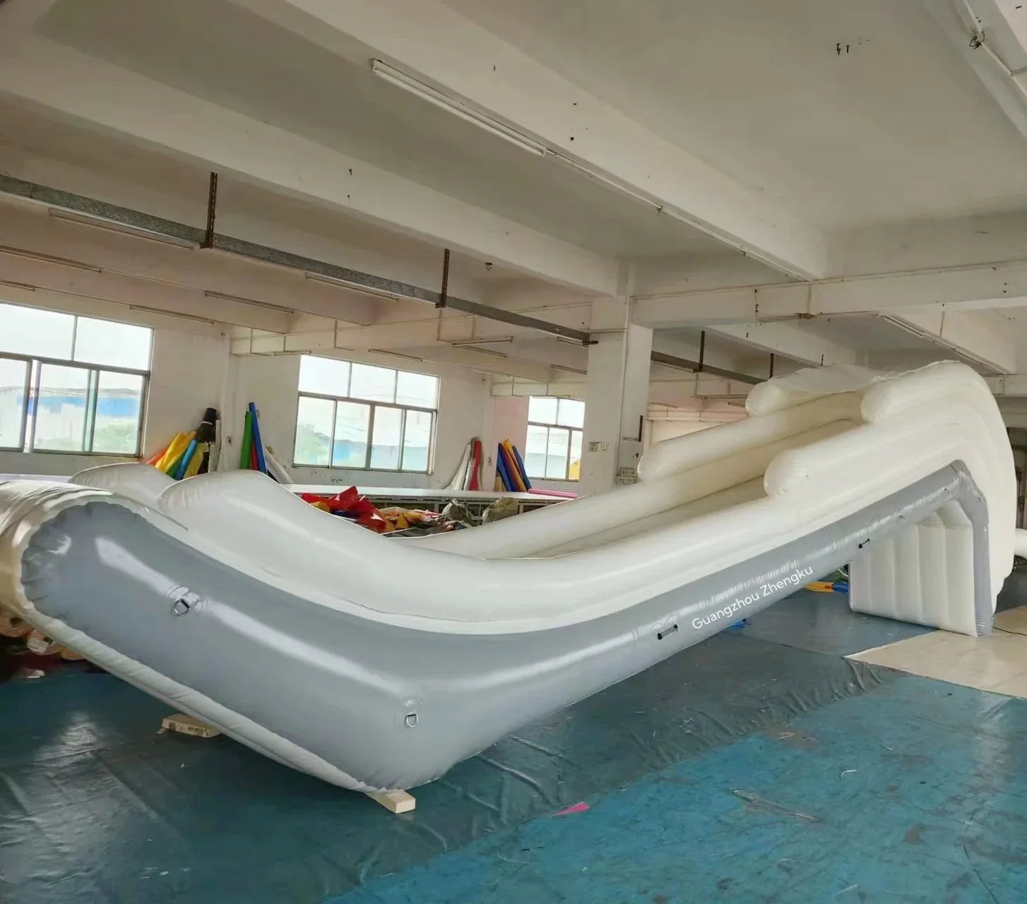 Customized Inflatable Yacht Water Slide