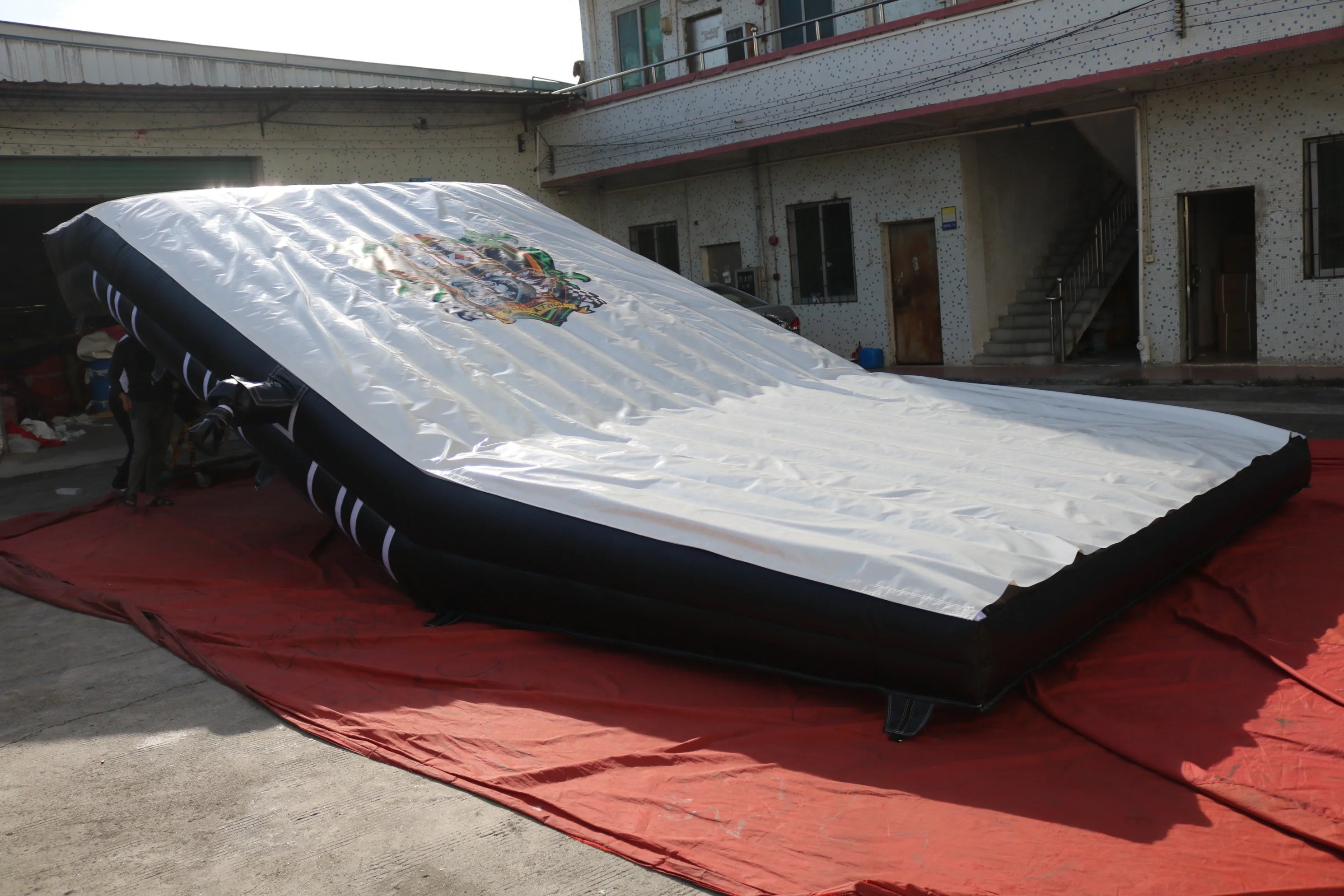 Inflatable BMX Stunt Castle with Landing Air Bag