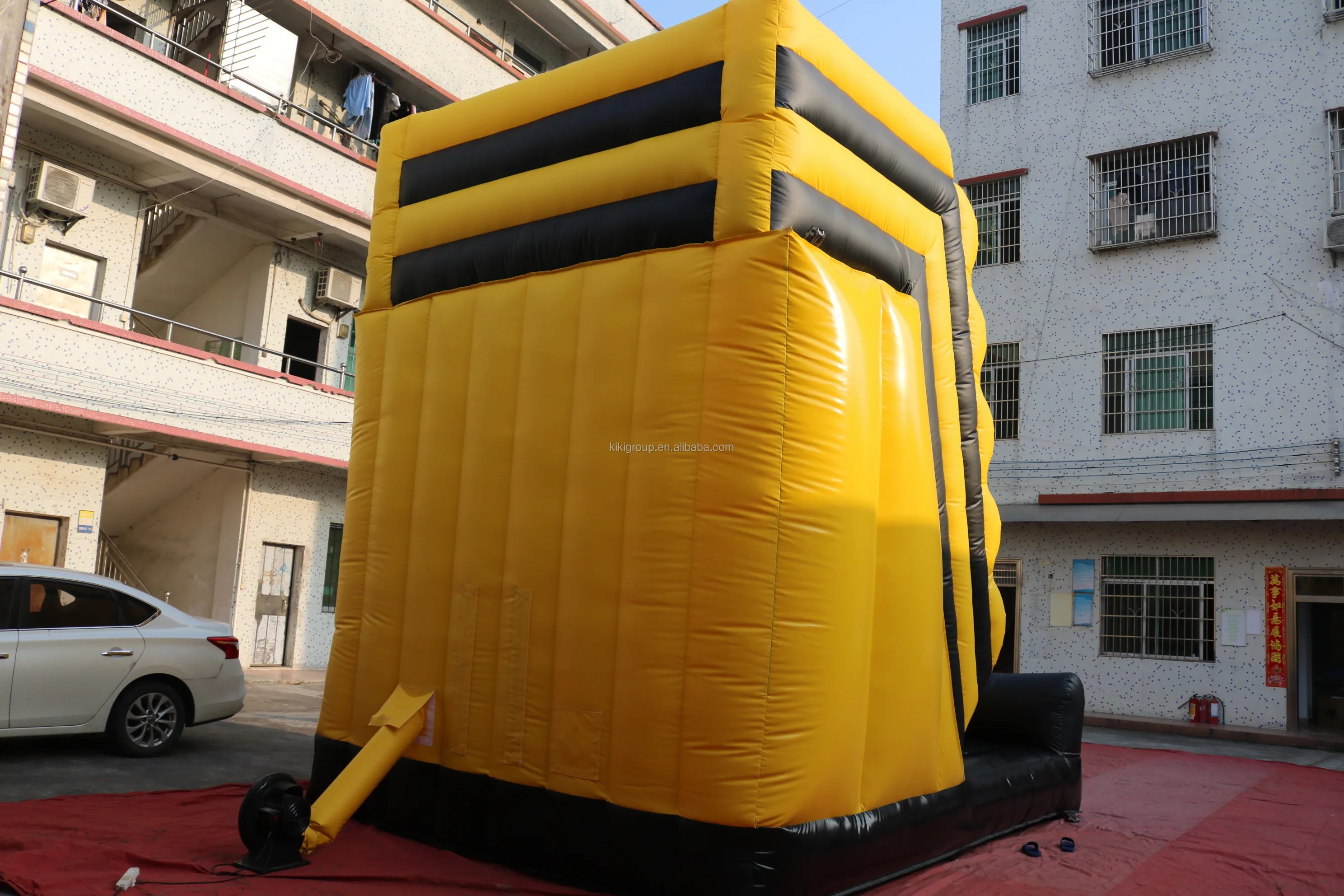 Inflatable Climbing Wall for Amusement Parks