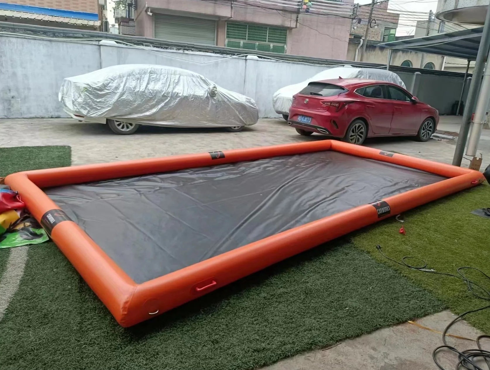 Inflatable Car Wash Mat Portable Water Containment
