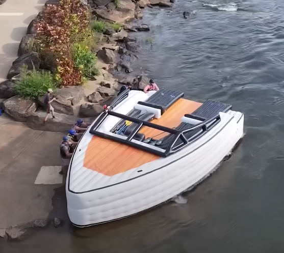 Inflatable Luxury Yacht Boat for Ultimate Water Experience