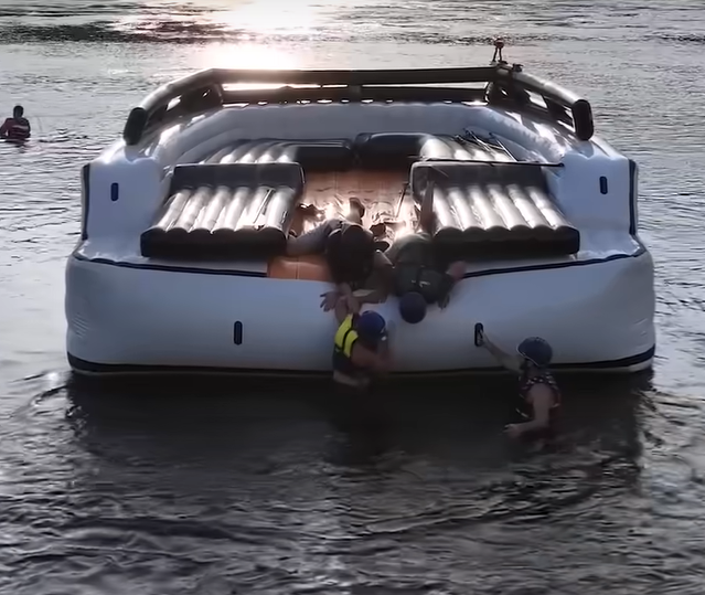 Inflatable Luxury Yacht Boat for Ultimate Water Experience