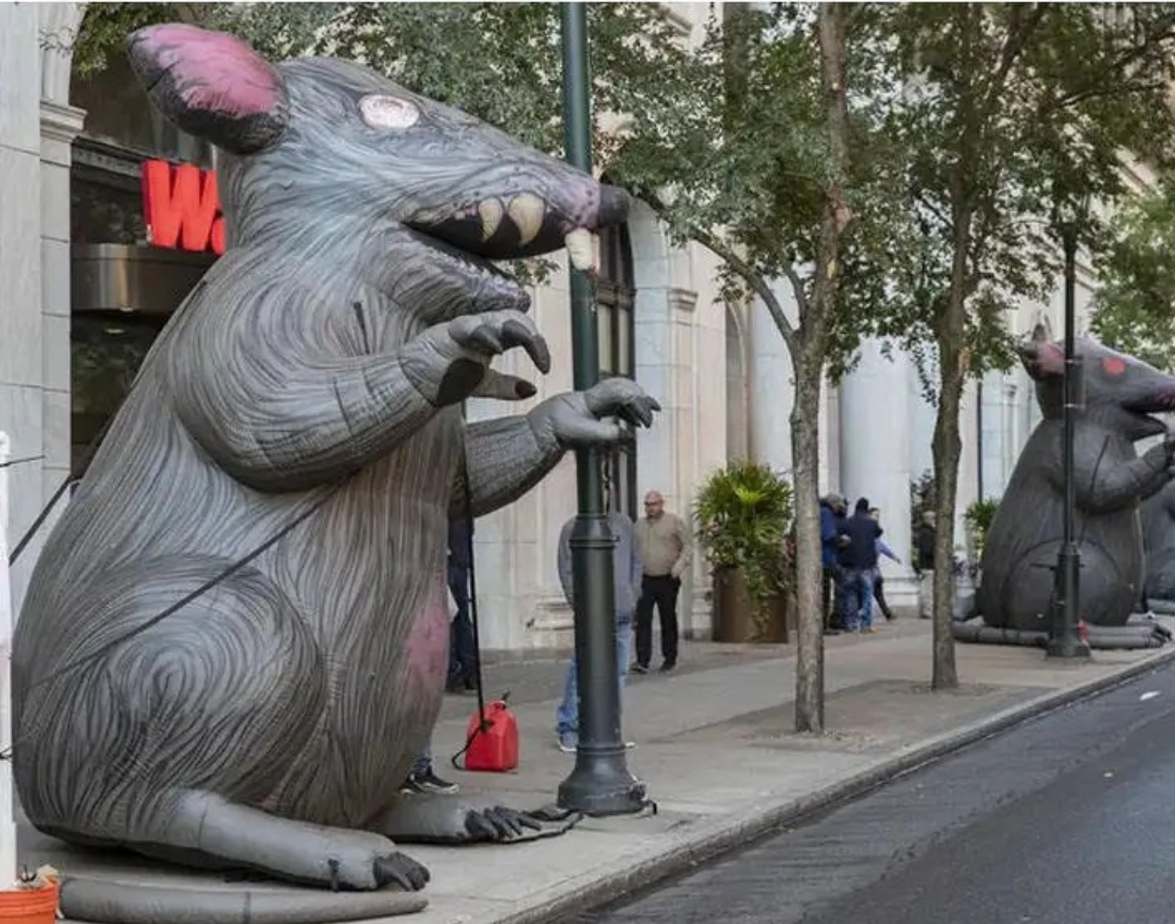 Giant Inflatable Rat for Outdoor Advertising