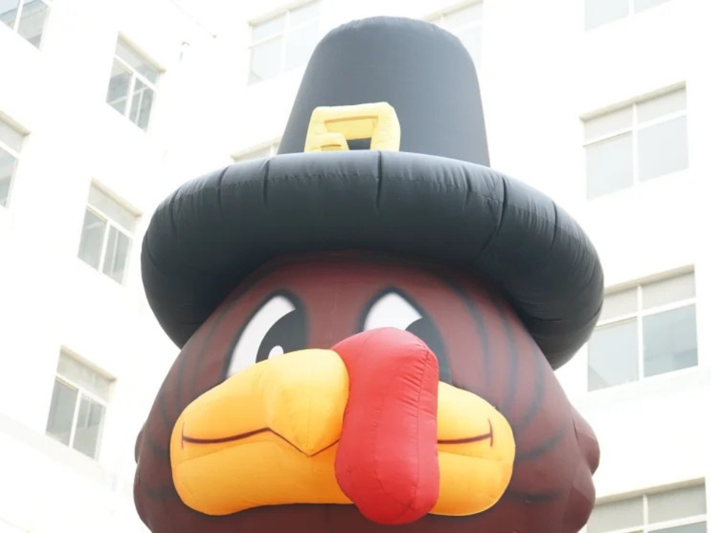 Giant Inflatable Turkey for Thanksgiving Advertising