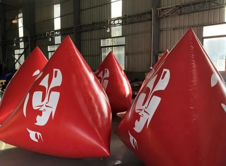 Swimming Event Triangle Inflatable Water Barrier