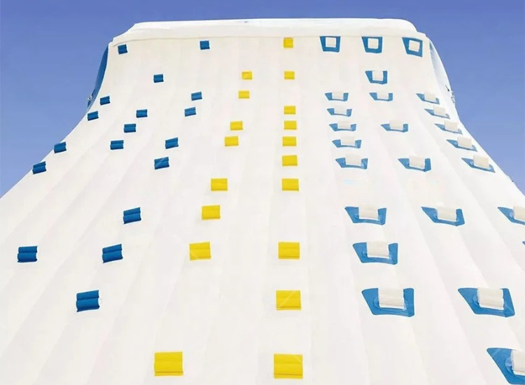 Inflatable Rock Climbing Wall for Pools