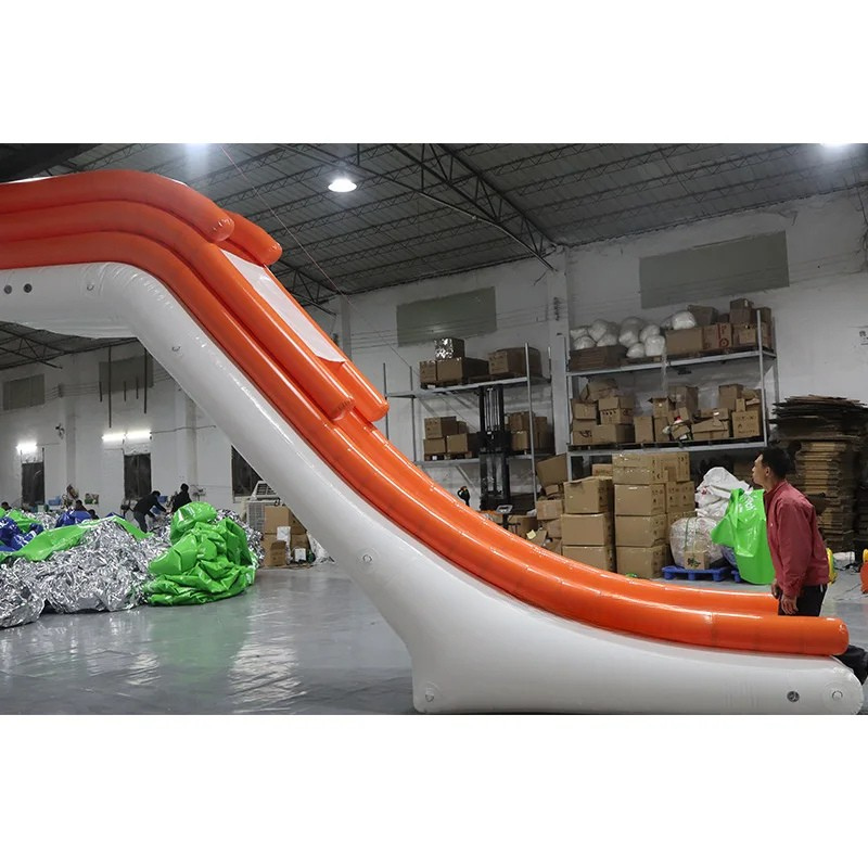 Outdoor Durable Inflatable Yacht Water Slide