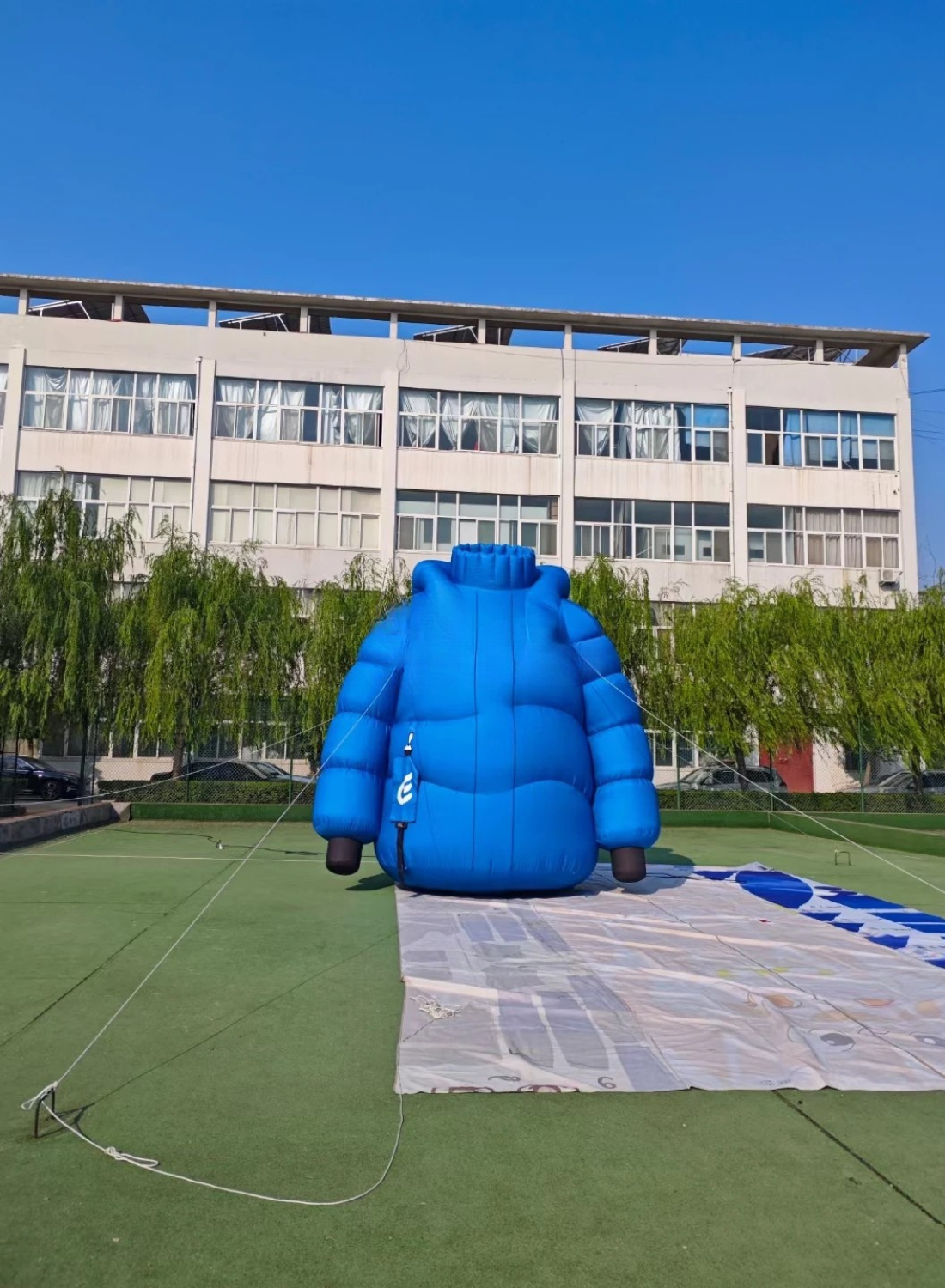Giant Custom Inflatable Down Jacket Model