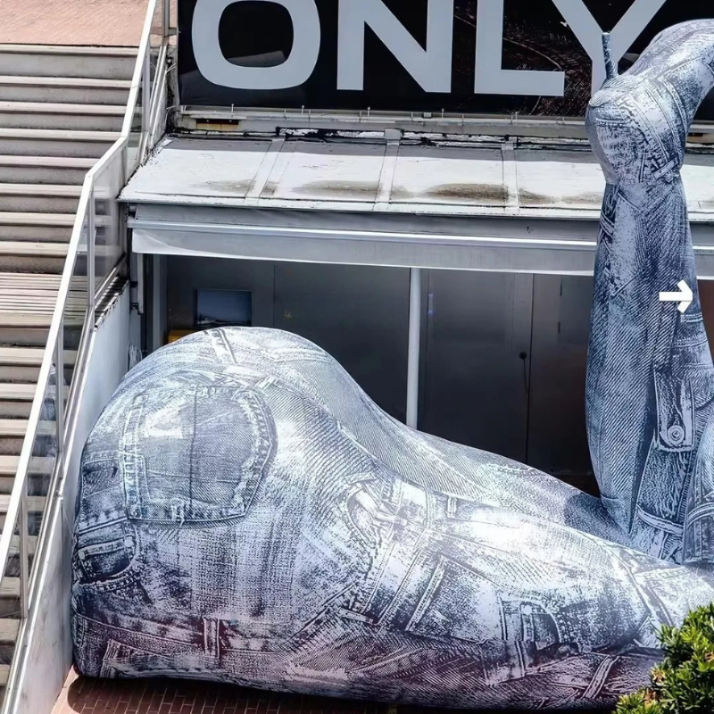 Giant Inflatable Jeans for Promotion Events