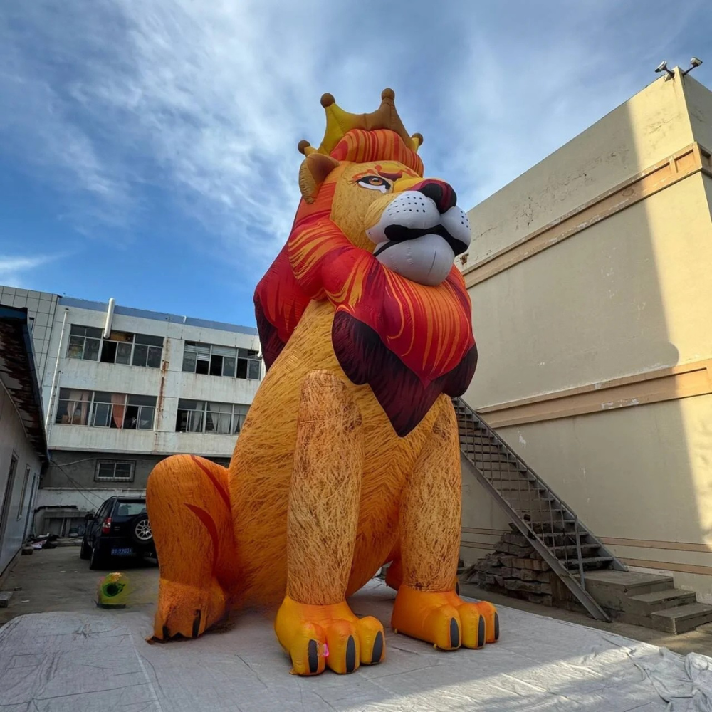 Bespoke Inflatable Cartoon Lion for Party Decor