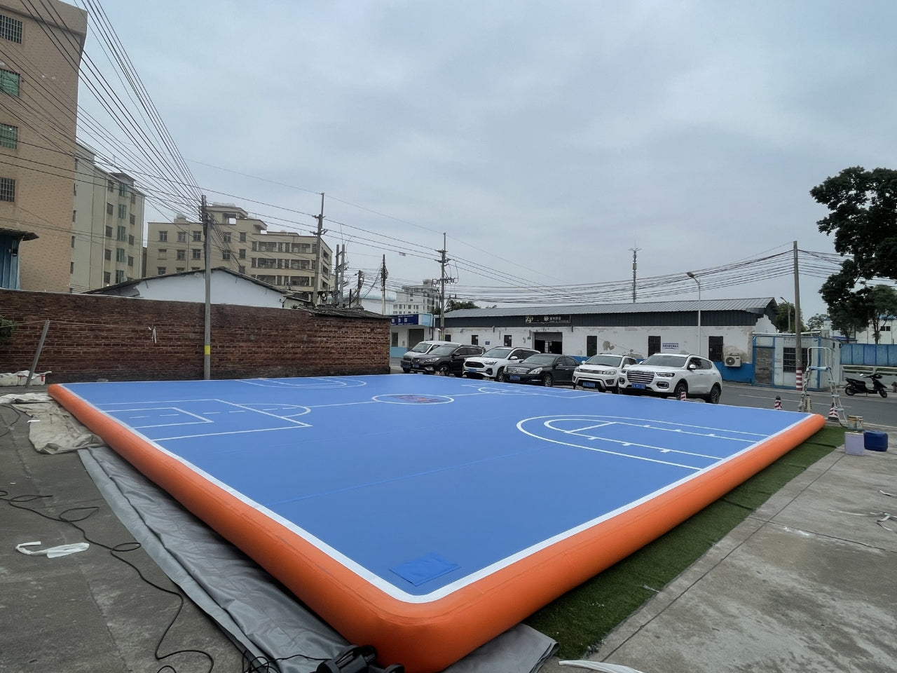 Giant Inflatable Football & Basketball Court for Events