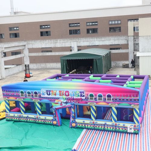 Outdoor Circus Theme Inflatable Maze Court