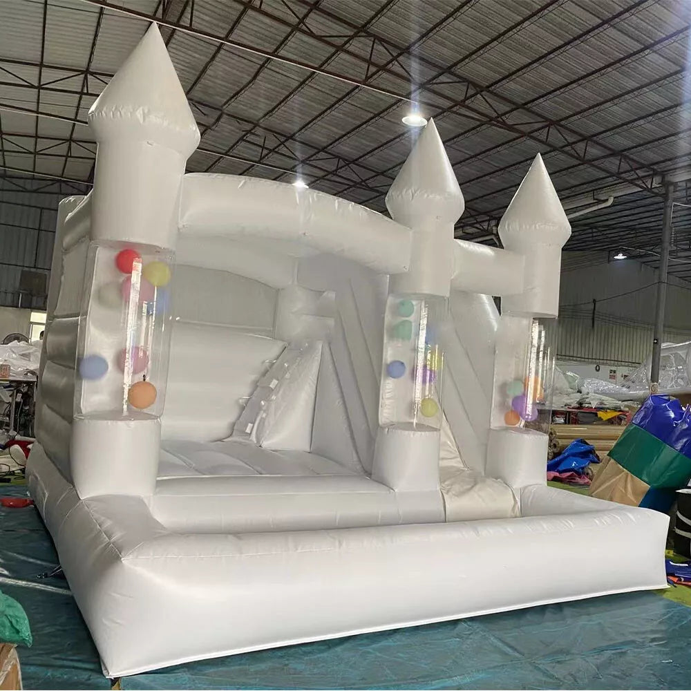 Nuevo estilo de castillo inflable de 15 pies con globos blancos para fiestas de adultos y niños