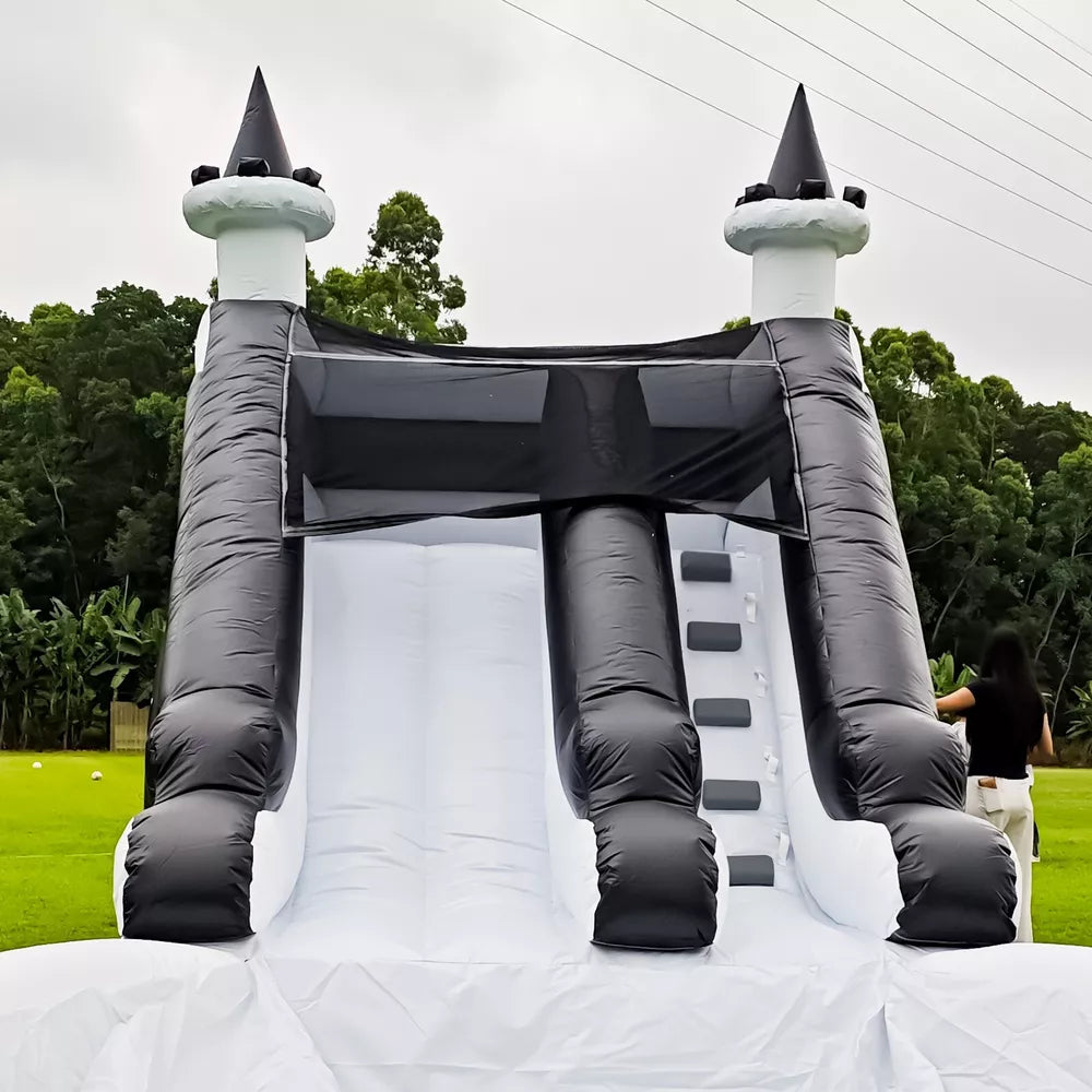 Toboggan aquatique gonflable avec pataugeoire pour enfants