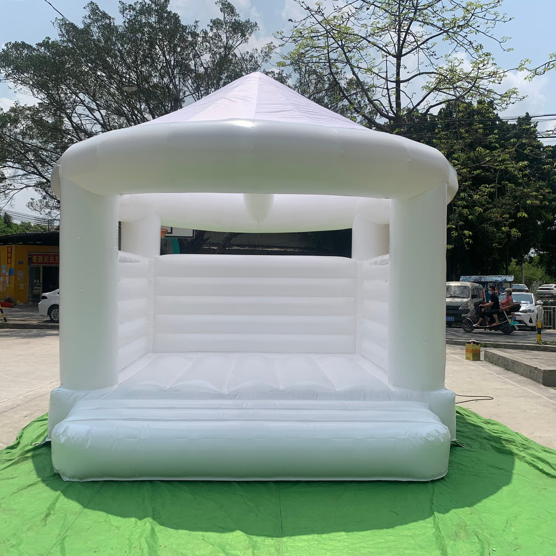 White Inflatable White Bounce House for Sale | Modern All-White Inflatables – Got ...