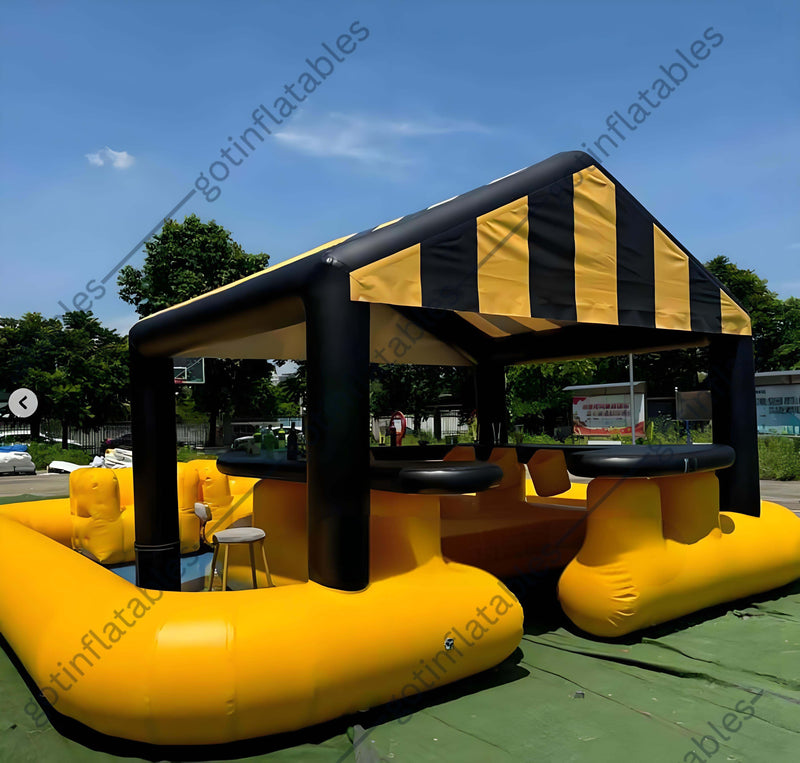 Bar de piscine gonflable jaune de 21 x 21 pieds