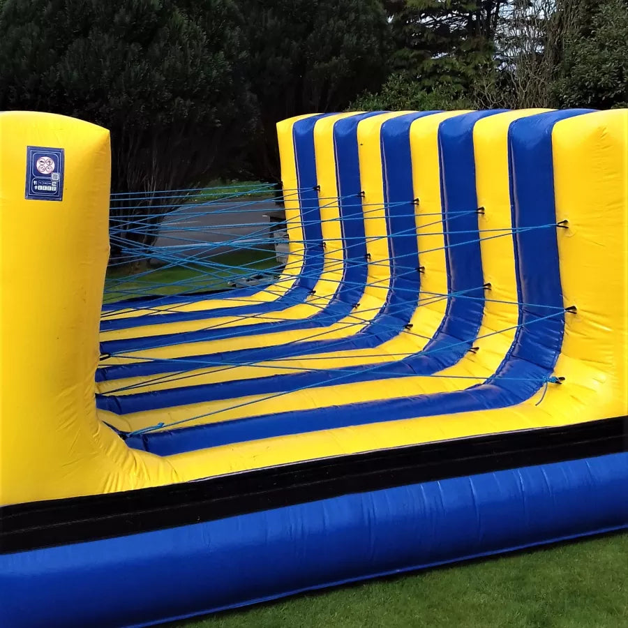 Interaktives aufblasbares Bungee-Labyrinth-Spiel