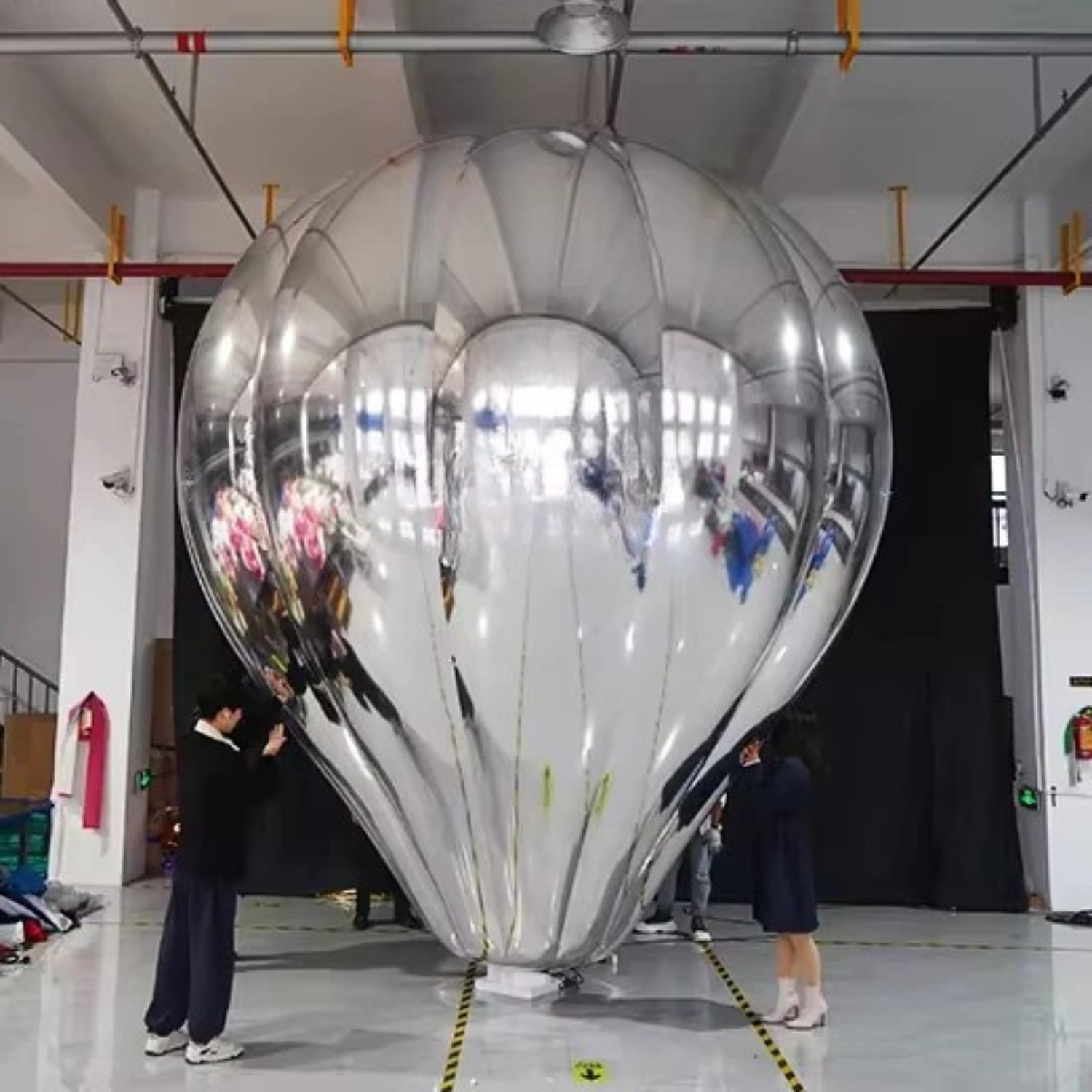 Individueller bunter aufblasbarer Spiegel-Heißluftballon