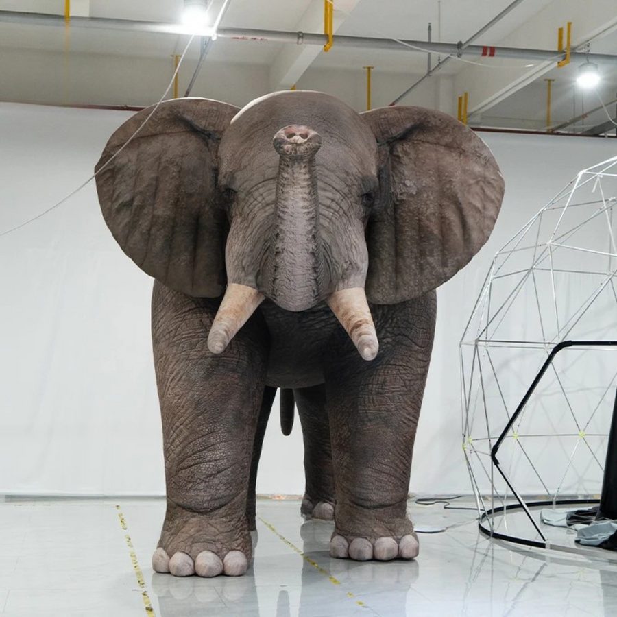 Mascota de elefante inflable de dibujos animados con iluminación LED