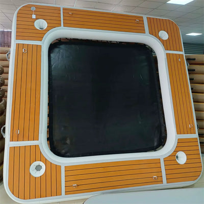 Aufblasbares Schwimmdock mit Sicherheitsnetz