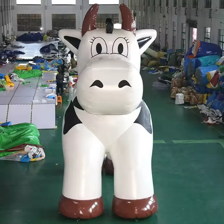 Aufblasbare Kuhmilch für Außenwerbung