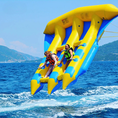 Hinchable arrastrable de agua con forma de pez volador