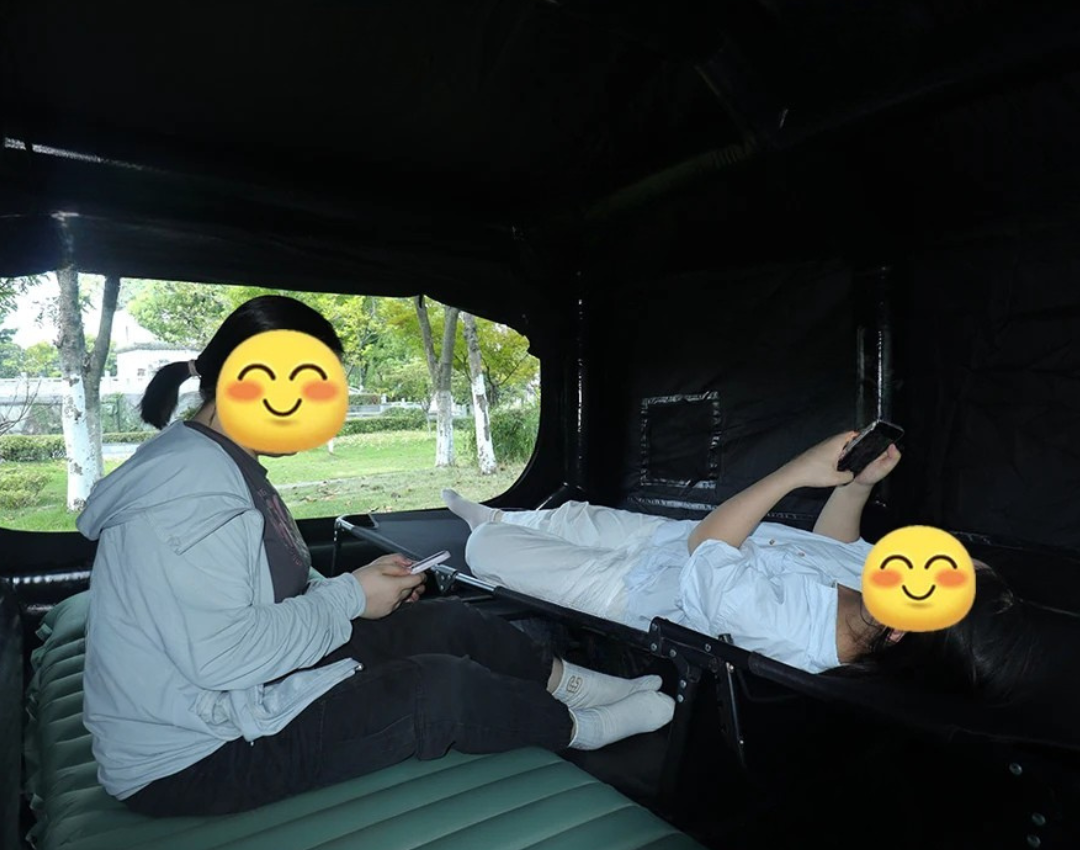 Aufblasbares Campingzelt mit individuellem Logo für Events