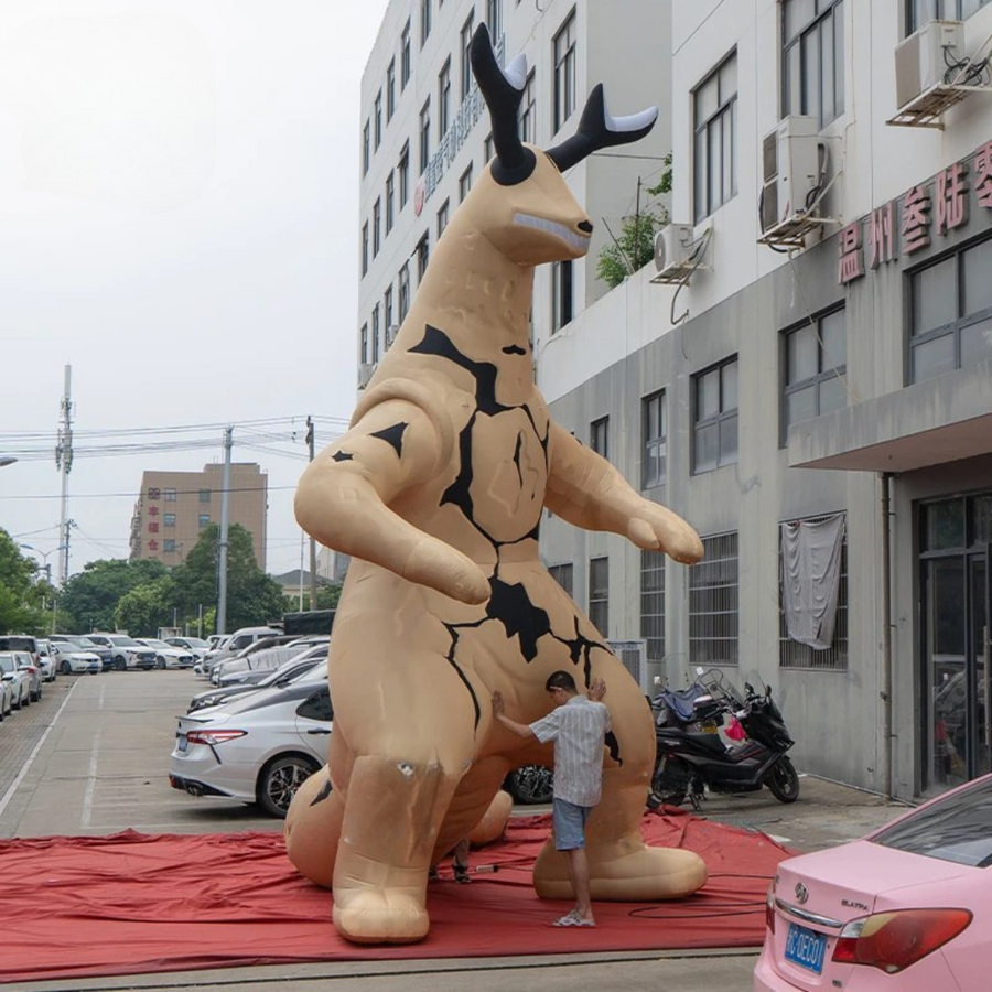 Canguro Hinchable Musculoso Gigante para Eventos