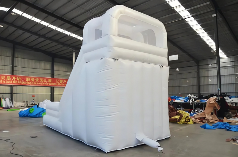 Inflatable Jumping Castle with Sports Game Slide