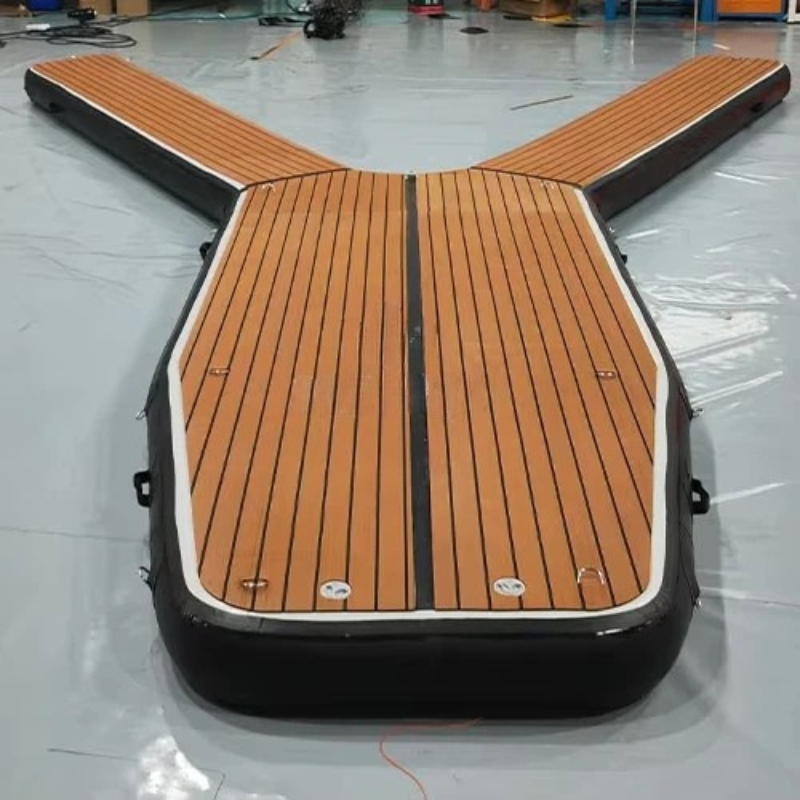 Aufblasbares Pontondock für Wassersport