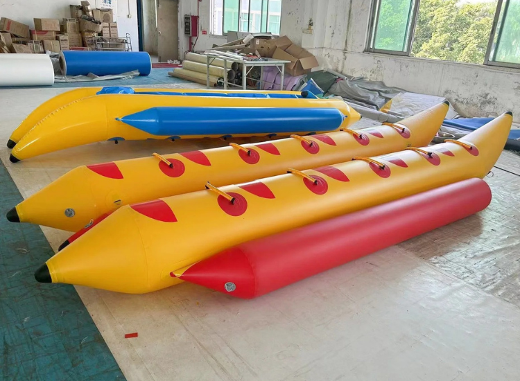 Aufblasbares Bananenboot-Wasserspielzeug zum Ziehen