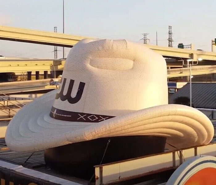 Riesiger aufblasbarer Cowboyhut für Veranstaltungen
