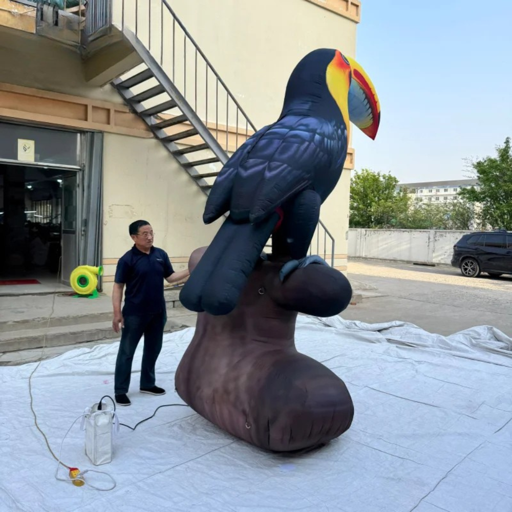 Decoración Hinchable de Tucán Llamativa para Eventos