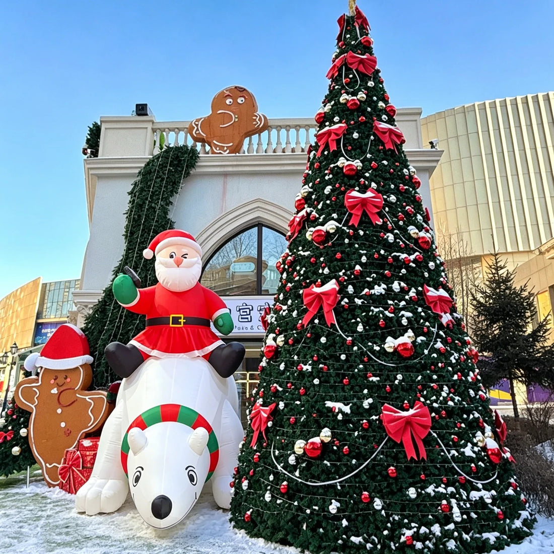 Christmas Santa Claus Decor Inflatable for Commercial Displays