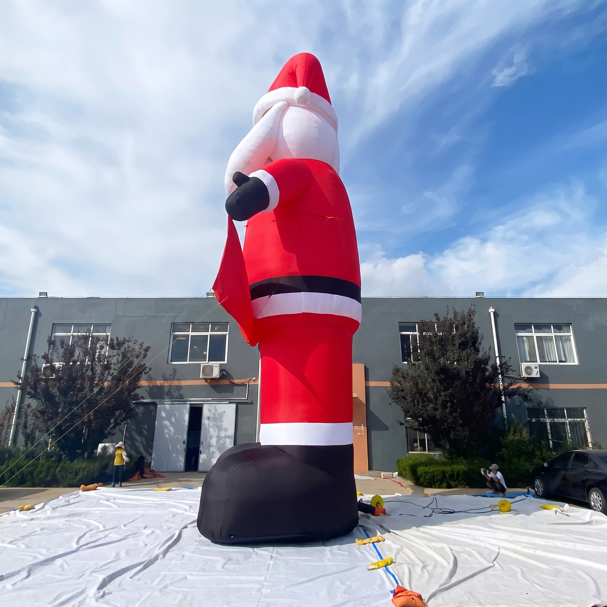 Waterproof Oxford Christmas Inflatable Santa With Banner Display