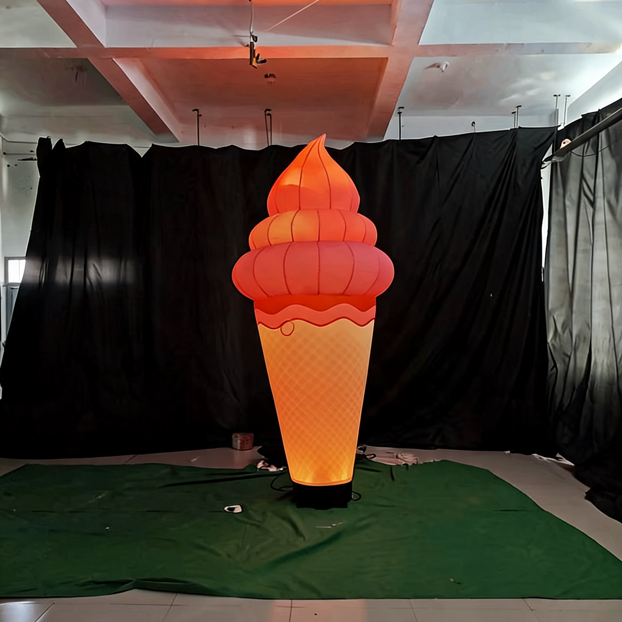 Inflatable Ice Cream Cone Display for Commercial Advertising