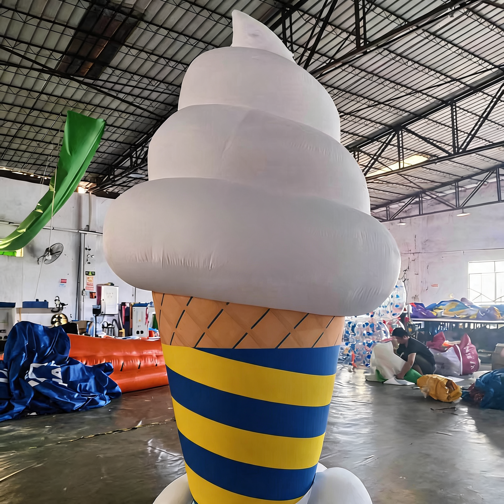 Commercial Advertising Inflatable Standing Ice Cream Display Balloon
