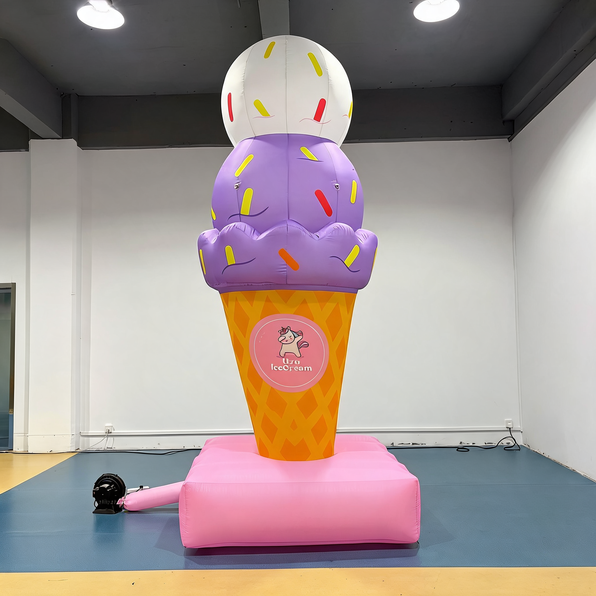 Giant Inflatable Ice Cream Cone Advertising Display