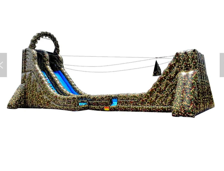 Tobogán Inflable con Tiina de Tirolina y Pista Americana de Aventuras