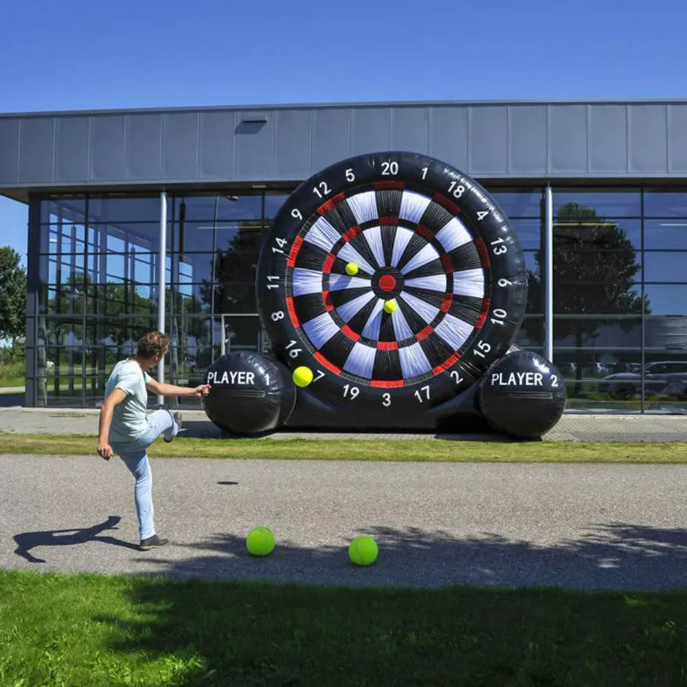 Aufblasbares Fußball-Dartboard Kick-Spiel mit Bällen
